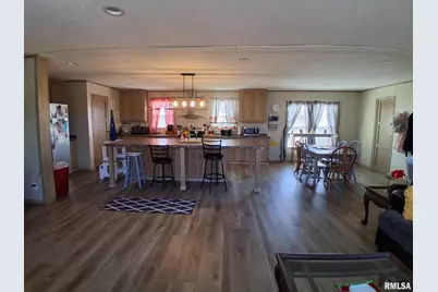 1300 Jackson Avenue, Sandoval, IL 62882 - Photo 5