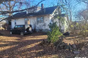 511 SE 4th St, Fairfield, IL 62837 - Photo 5