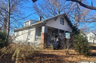 511 SE 4th St, Fairfield, IL 62837 - Photo 3