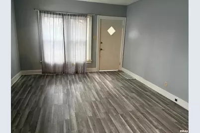 433 Linden, Centralia, IL 62801 - Photo 5