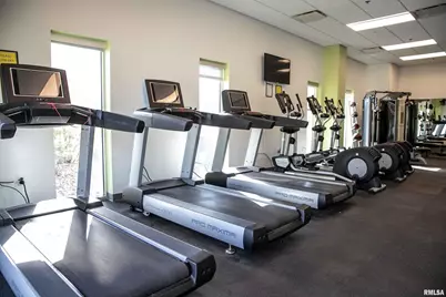 2900 River Dr Drive, Moline, IL 61265 - Photo 3