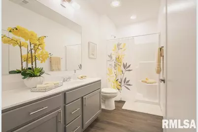 801 Bend Blvd Boulevard, Moline, IL 61244 - Photo 3