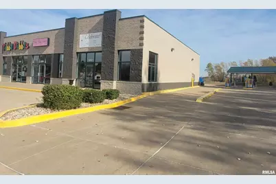 3203 Devils Glen Road, Bettendorf, IA 52722 - Photo 3