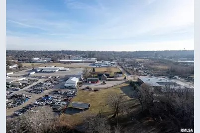 225 34th Avenue, Rock Island, IL 61201 - Photo 9