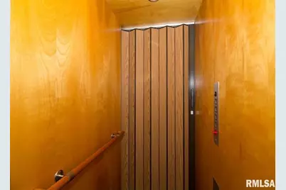 225 34th Avenue, Rock Island, IL 61201 - Photo 27