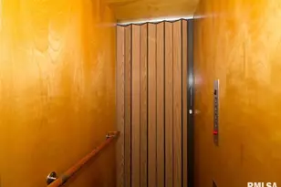 225 34th Ave, Rock Island, IL 61201 - Photo 27