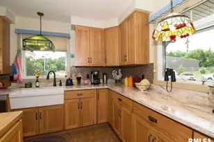 225 34th Ave, Rock Island, IL 61201 - Photo 33