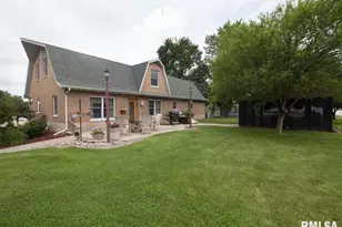 225 34th Ave, Rock Island, IL 61201 - Photo 37