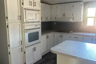 165 Nile Ln Ln, CrealSprng, IL 62922 - Photo 3