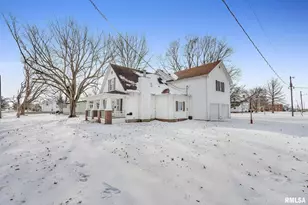 217 N 5th Ave, New Windsor, IL 61465 - Photo 3