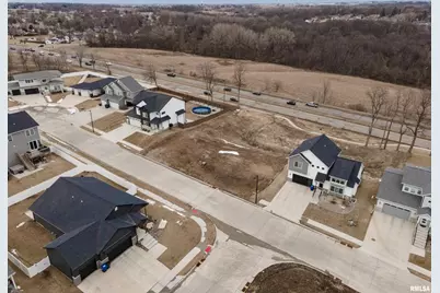 2728 W 38th Place, Davenport, IA 52806 - Photo 5