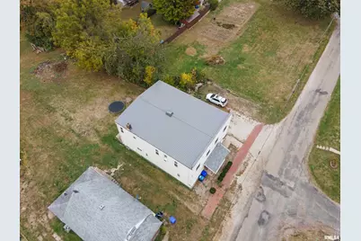 716 W 3rd Street, Kewanee, IL 61443 - Photo 13