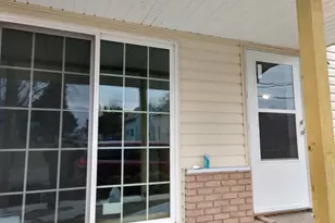 716 W 3rd St, Kewanee, IL 61443 - Photo 21