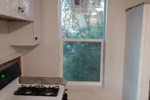 716 W 3rd St, Kewanee, IL 61443 - Photo 71