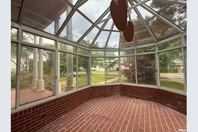 215 3rd Street, Carmi, IL 62821 - Photo 15