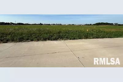 6887 Meghan Avenue, Bettendorf, IA 52722 - Photo 1