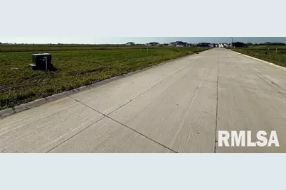 6961 Meghan Avenue, Bettendorf, IA 52722 - Photo 1