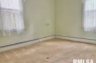 4532 23rd Ave, Rock Island, IL 61201 - Photo 9