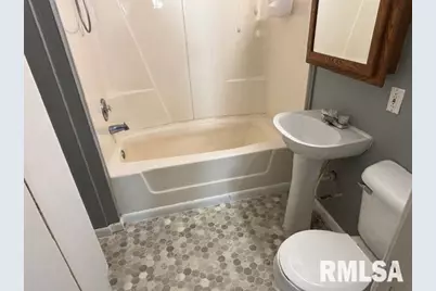 712 Roosevelt Avenue, Kewanee, IL 61443 - Photo 9