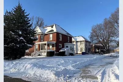 802 4th Street W, Sterling, IL 61081 - Photo 3