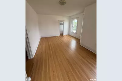 802 4th Street W, Sterling, IL 61081 - Photo 17