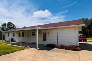 630 Mission Dr, Kewanee, IL 61443 - Photo 9