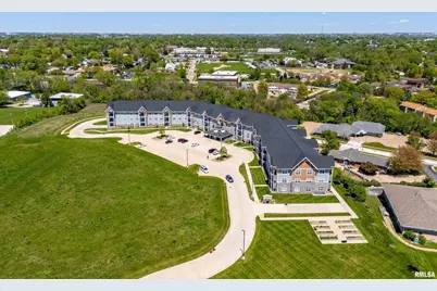 2592 202 Middle Road #202, Bettendorf, IA 52722 - Photo 39