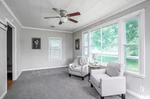 912 SW 5th St, Aledo, IL 61231 - Photo 3