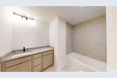 5922 Butterfield Court, Bettendorf, IA 52722 - Photo 15