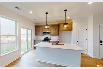 5922 Butterfield Court, Bettendorf, IA 52722 - Photo 3