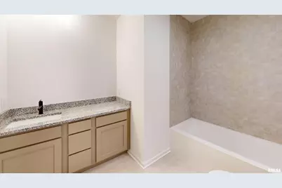 5922 Butterfield Court, Bettendorf, IA 52722 - Photo 23