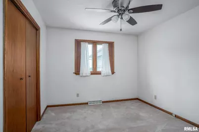 500 N 7th Avenue, NewWindsor, IL 61465 - Photo 17