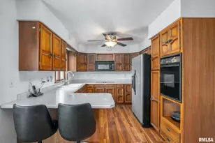 500 N 7th Ave, New Windsor, IL 61465 - Photo 9