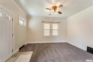 1904 30th St, Moline, IL 61265 - Photo 3