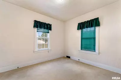 1904 30th Street, Moline, IL 61265 - Photo 11