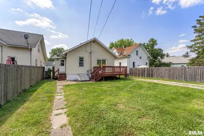 1904 30th Street, Moline, IL 61265 - Photo 13