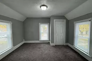 1007 29th St, Moline, IL 61265 - Photo 7