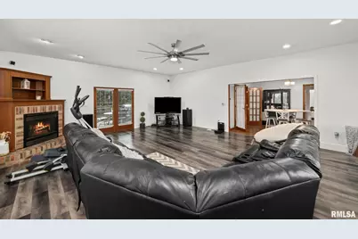 406 234th St Street, Aledo, IL 61234 - Photo 11