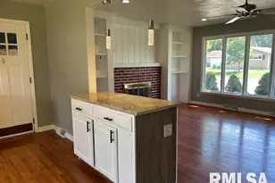 518 Barden St, Morrison, IL 61270 - Photo 5