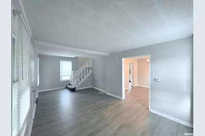 2233 24th Street, Rock Island, IL 61201 - Photo 3