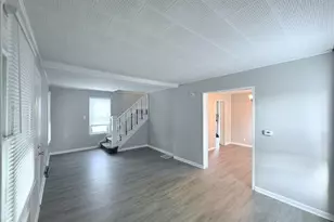 2233 24th St, Rock Island, IL 61201 - Photo 3