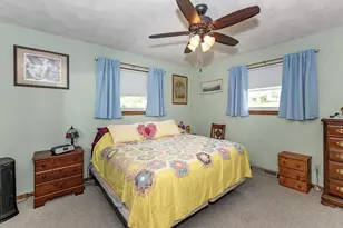 631 Suncrest Dr, Sherrard, IL 61281 - Photo 15