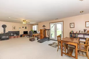 631 Suncrest Dr, Sherrard, IL 61281 - Photo 17