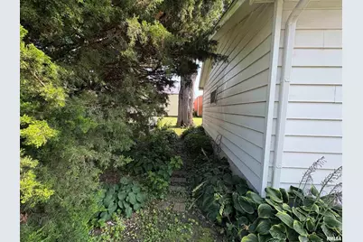 17 E 5th Street, Milledgeville, IL 61051 - Photo 9