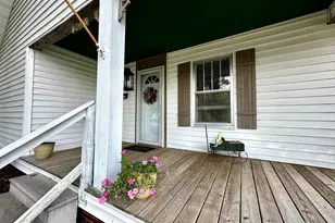 305 W Lincoln St, Harrisburg, IL 62946 - Photo 3