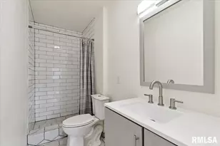 4105 11th St, Rock Island, IL 61201 - Photo 17