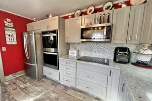 209 NW 6th St, Aledo, IL 61231 - Photo 7