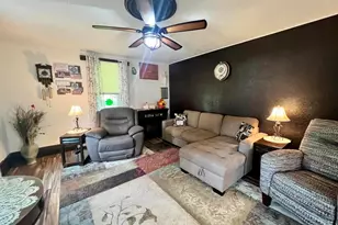 209 NW 6th St, Aledo, IL 61231 - Photo 11