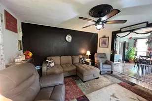 209 NW 6th St, Aledo, IL 61231 - Photo 13