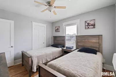 1035 17th Avenue, Rock Island, IL 61021 - Photo 33